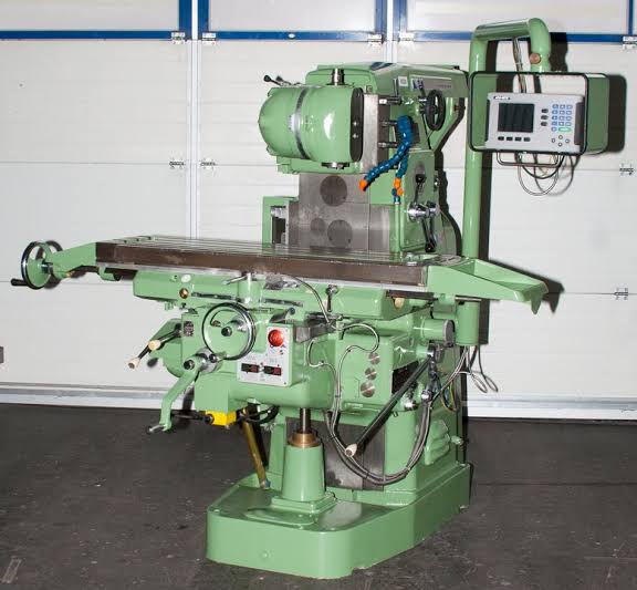 Universal Milling Machine